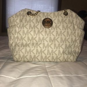 Michael Kors purse
